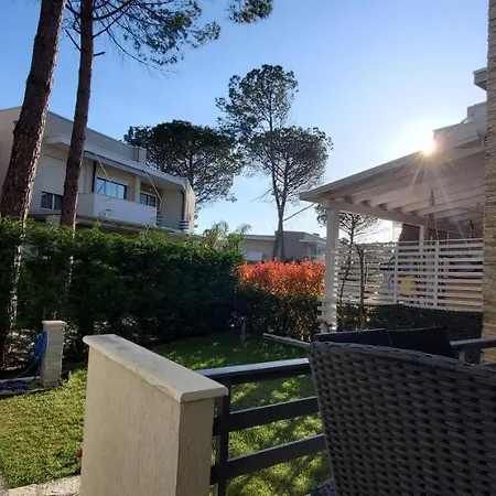 Lura 3 Garden - 218 *